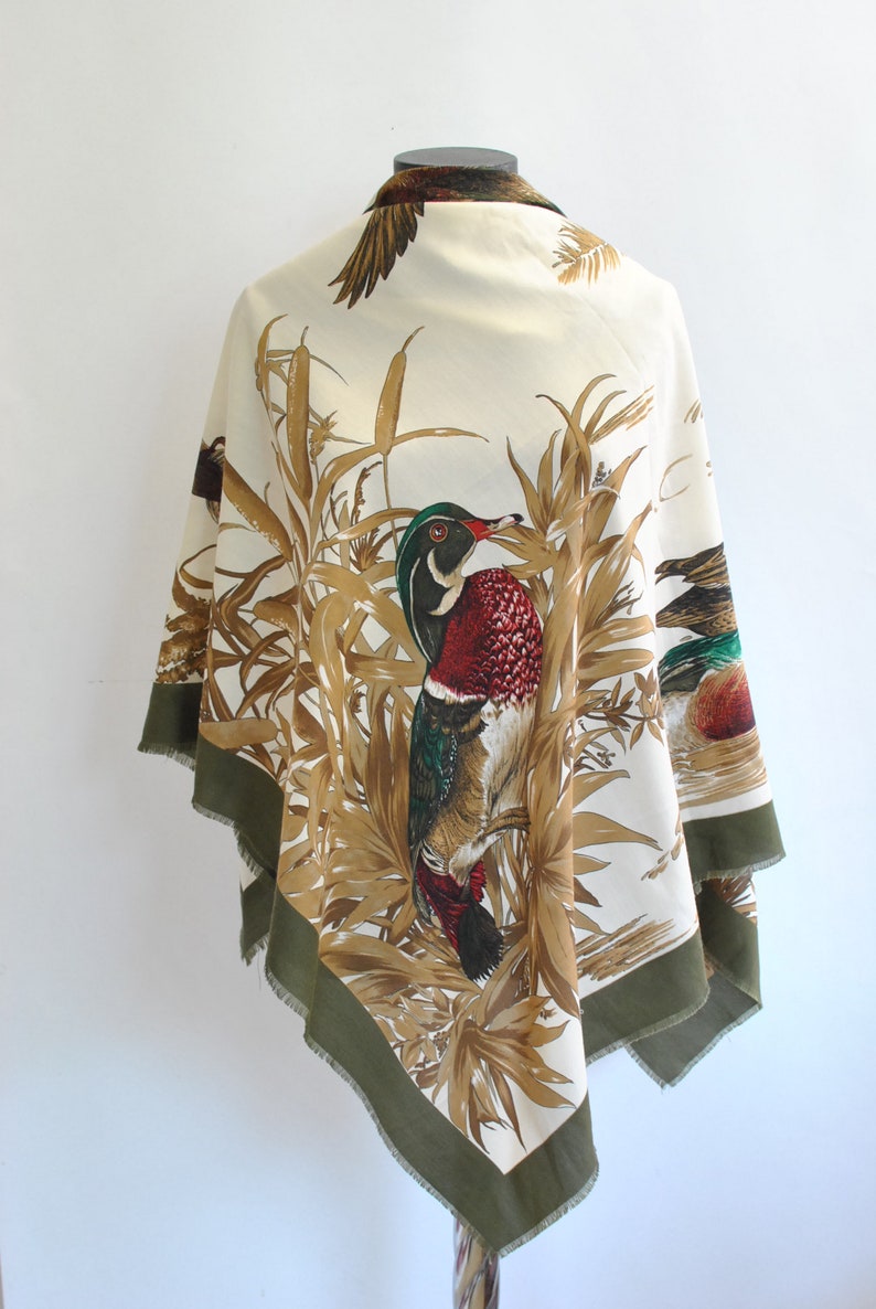 Vintage PRINTED BIG SHAWL with ducks print Etsy