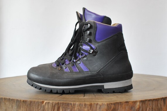 Vintage MEN'S ANKLE LEATHER boots , hiking men's b