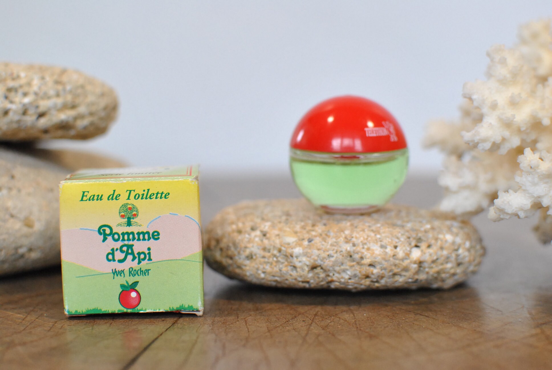 Vintage Pomme D'Api Yves Rocher perfume en miniatura Etsy
