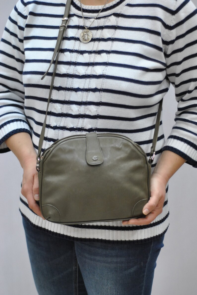 Vintage ESQUIRE leather bag messenger bag.....212 Etsy