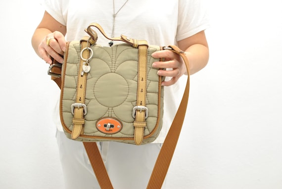Vintage Fossil messenger bag , women's bag .......