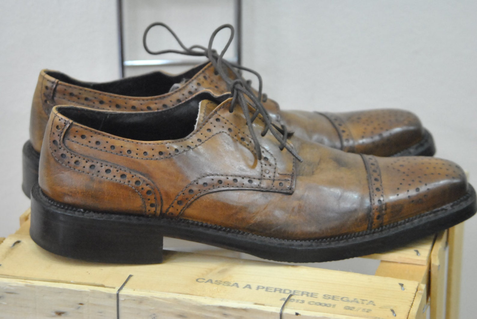 Vintage Leather Mens Shoes size 40 eu / 7.5 US....007 Etsy