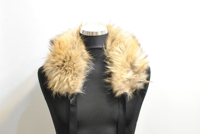 Vintage FOX FUR COLLAR .............. 071