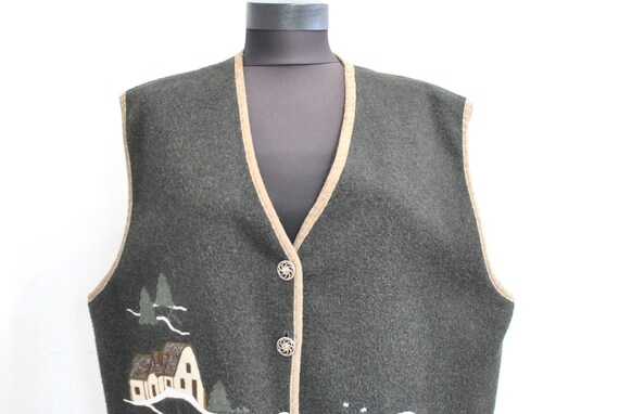 Vintage FOLK LINE WOOL women's vest , charming fol