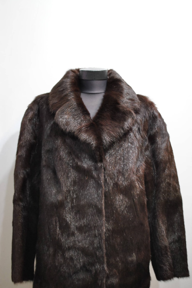 479 glamorous fur coat.............. winter fur coat Vintage FOX FUR FULL length coat