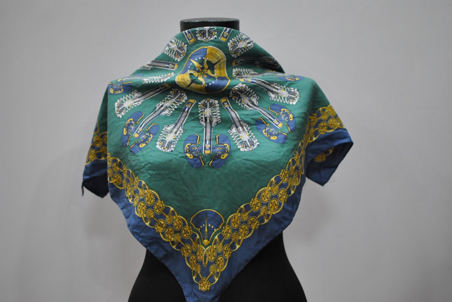 Vintage PRINTED Silk Scarf Silk Scarf ..709 - Etsy