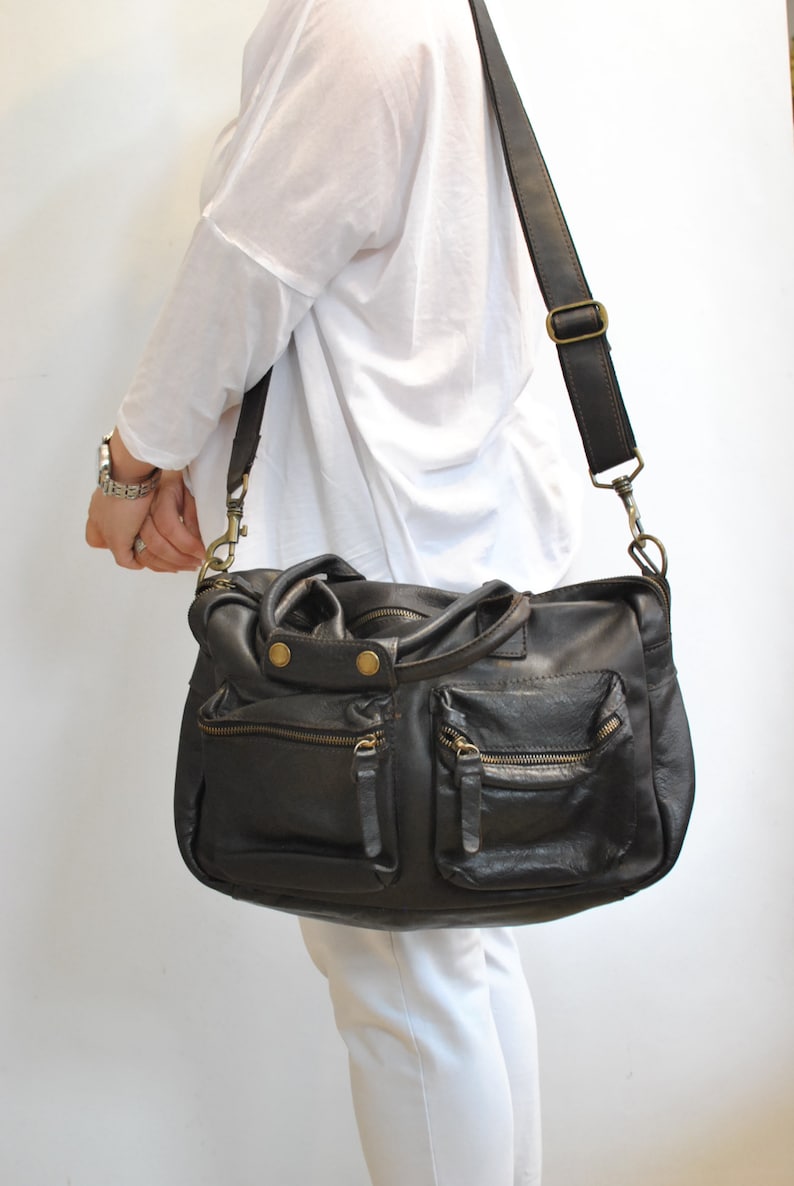 women/'s leather bag............ 062 Vintage MESSENGER LEATHER BAG