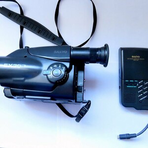 Vintage Sanyo VM-EX30P Video 8-Kamera-Camcorder + Fernmonitor, für Teile