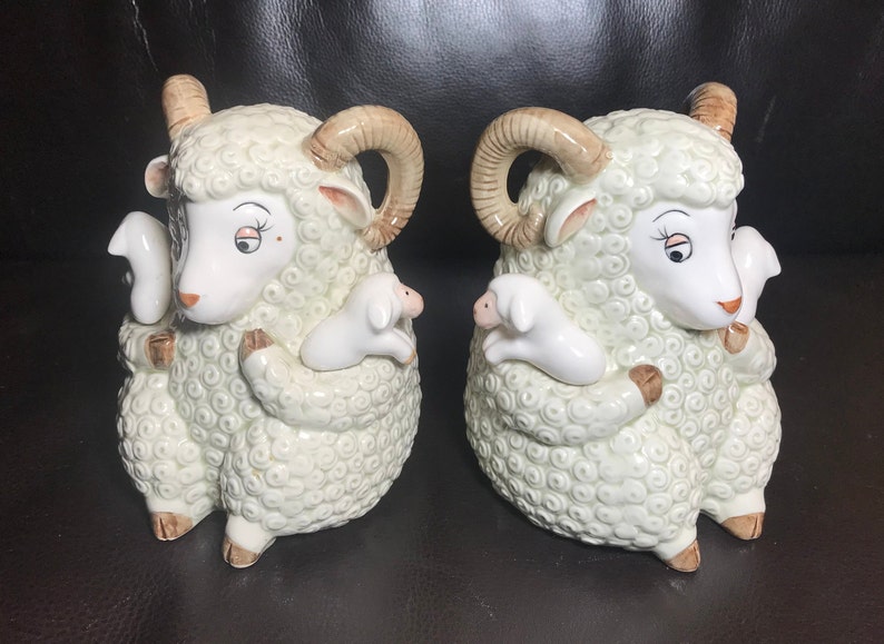 Vintage QQ QQuon-Quon made in Japan Ram Sheep Ewe Bookends Ceramic