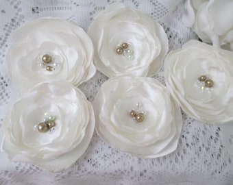 Handmade Flowers Appliques, Set 5, White Wedding Flowers, Brooch, Hair Clip, Pin, Party Decor