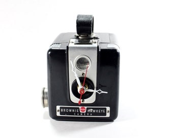 Vintage Brownie Hawkeye Camera Clock: Upcycled Desk Decor