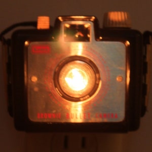 Old-fashioned Whimsical Nightlight Kodak Brownie Bullet or Holiday Camera image 2