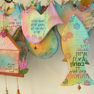 Polymer clay tutorials: faux enamel technique, wall decor, flower beads