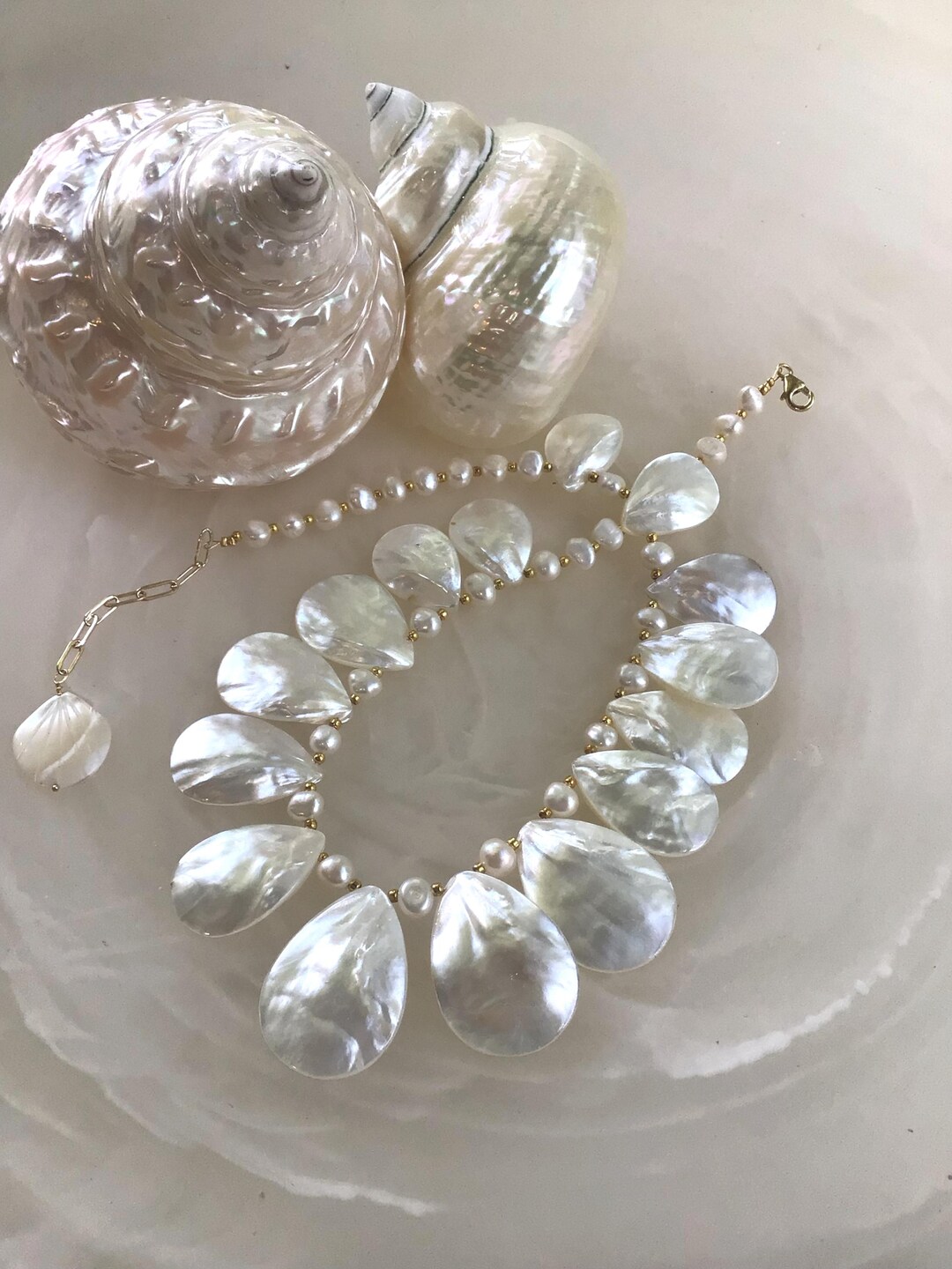 Shell Pearl Collar Necklace: Beach Wedding Statement Jewelry - Etsy