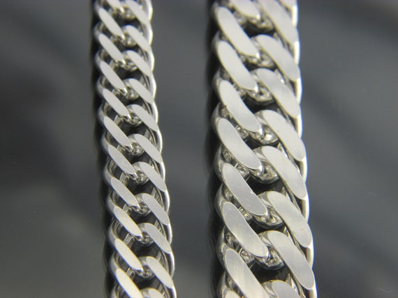 Silver real shop chain
