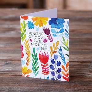 Pensando en ti en esta tarjeta de felicitación del Día de la Madre • Día de la Madre de Duelo • Tarjeta de mamá afligida