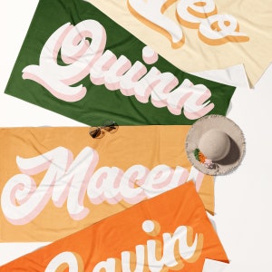 Serviette de plage personnalisée style rétro groovy, serviette de piscine pour enfants, serviette de plage personnalisée, serviette de piscine d'été, cadeau de vacances, cadeau de voyage entre filles