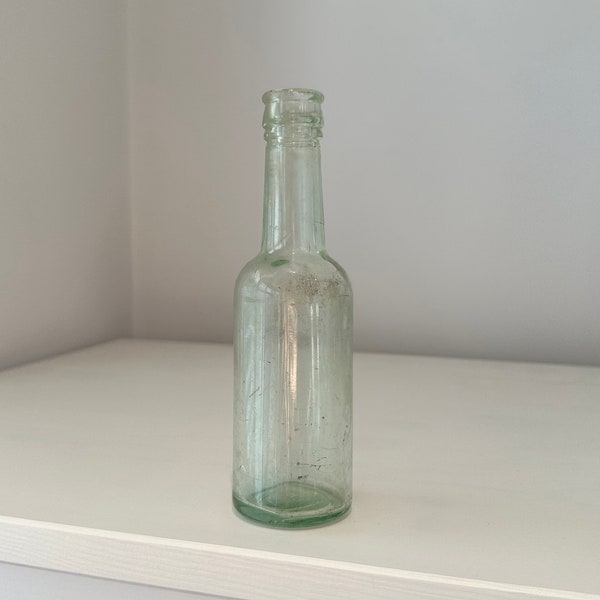 1900s light aqua glass vintage bottle Drinks juice lemonade Medicine bottle Medical Quack Doctor