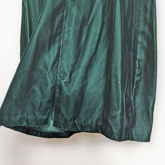 Jessica McClintock Green Velvet Sleeveless Dress - image 9