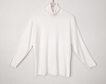 Vintage Cream Turtleneck Ribbed Sweater