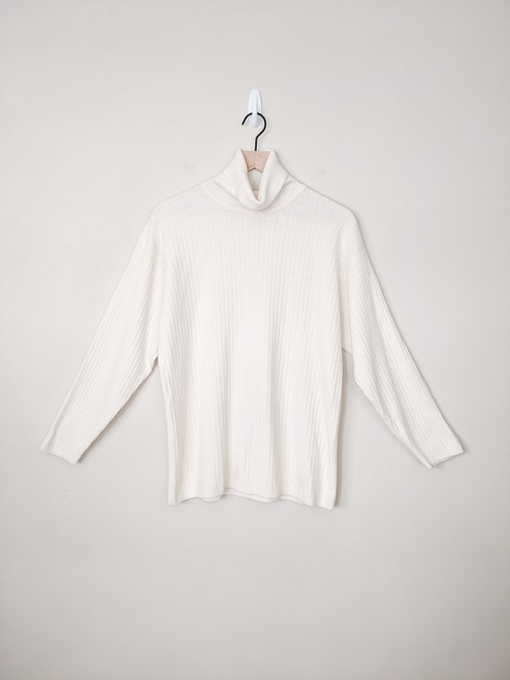 Vintage Cream Turtleneck Ribbed Sweater