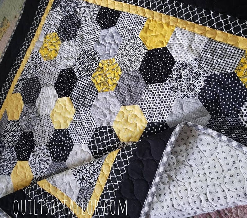 Homemade Quilts For Sale >> Quilt For Sale Modern Hexagon Quilt Made To Order Quilt Etsy Homemade Quilts For Sale >> Quilt For Sale Modern Hexagon Quilt Made To Order Quilt Etsy