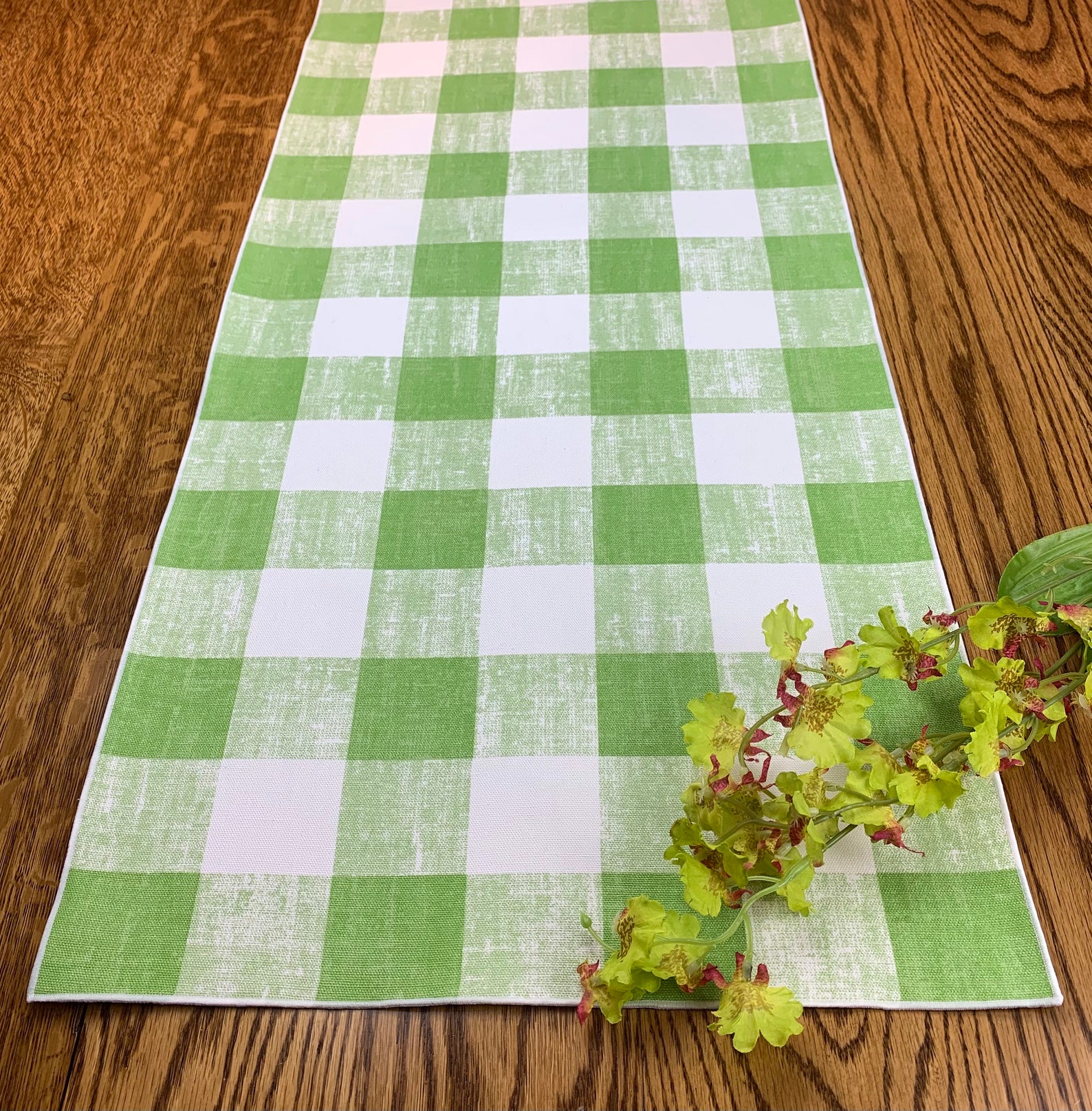 Green Table Runner Summer Runner Green White Runner Large Etsy