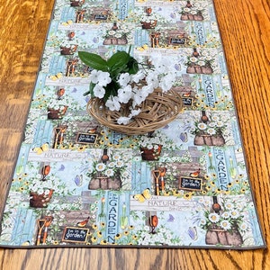 Handmade Runner, Cotton Table Runner, Daisy Decor, Floral Table Runner, Cottage Decor