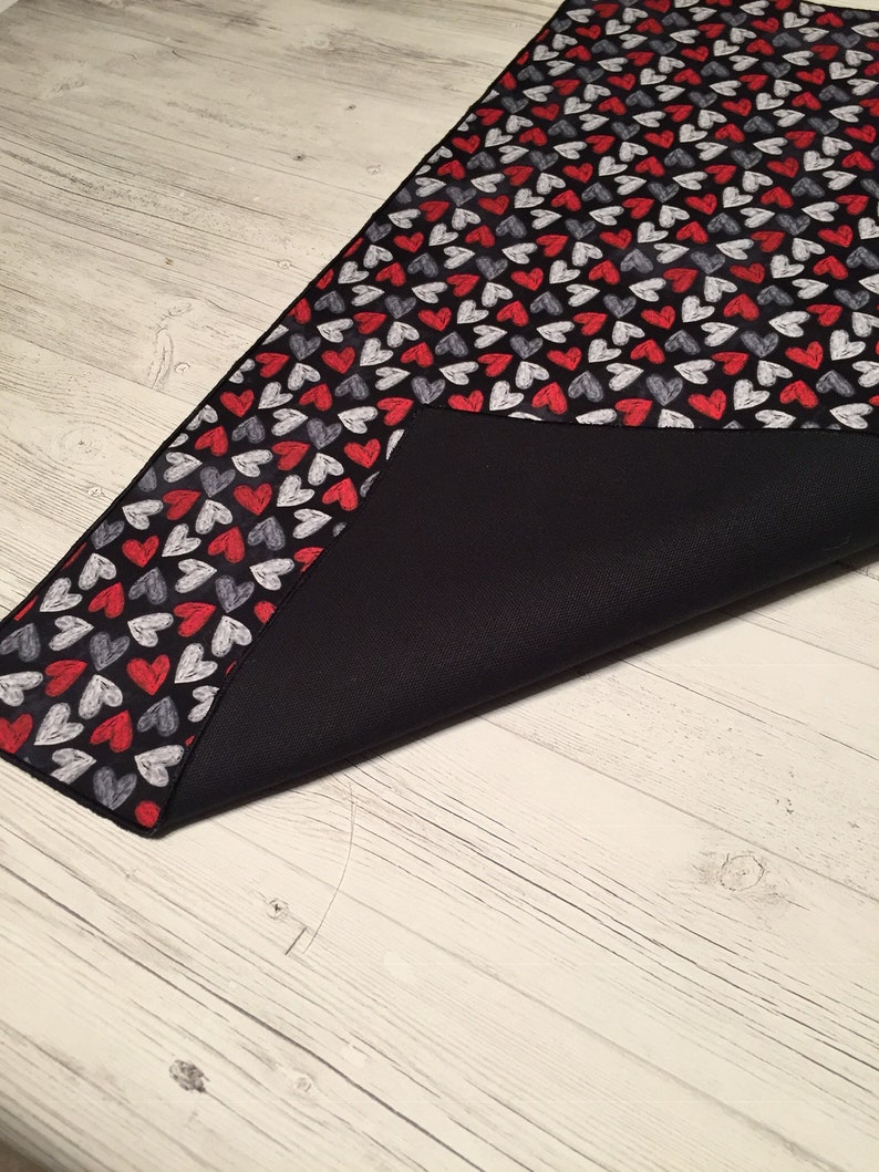Valentines Table Runner, Valentines Day Table Runner, Valentine Runner, Valentines Table Decor image 2
