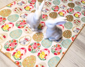 Easter Table Runner, Vintage Style, Easter Egg Decor