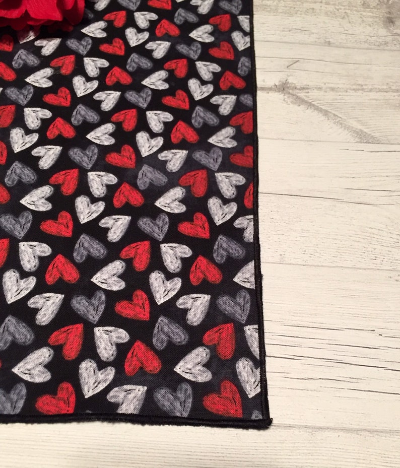 Valentines Table Runner, Valentines Day Table Runner, Valentine Runner, Valentines Table Decor afbeelding 3