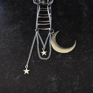 Hair claw clip with silver hued moon and stars | hair clip, hair claw, witchy, ethereal, goth, gothic, emo, punk, Halloween, hair accessory
