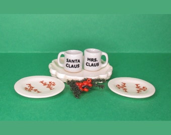 Christmas Mini Mugs – Santa Claus & Mrs. Claus, on ceramic tray