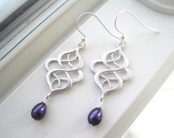 Dark Purple Earrings - Pearl Chandelier Earrings - Purple Bridesmaid Earrings - Bridesmaid Jewelry - Pearl Bridal Earrings - Purple Jewelry