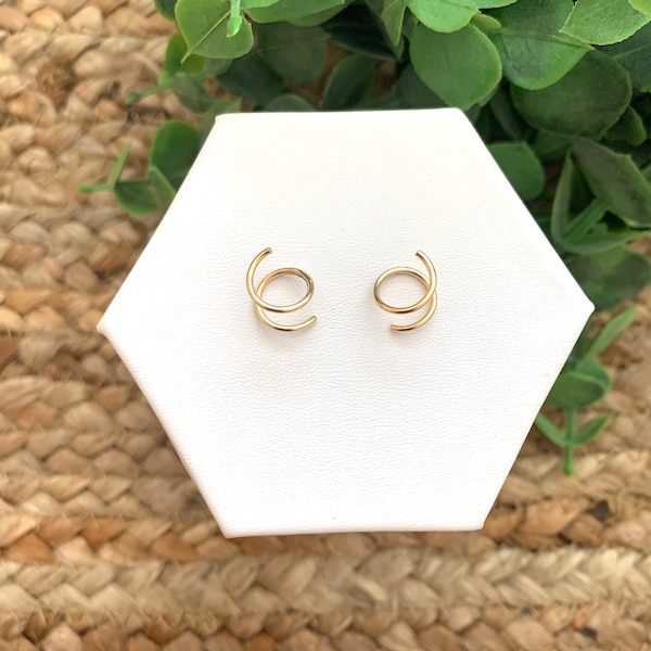 14K Gold filled Tiny Twist Ohrringe, Schlichte Alltags Ohrringe, Doppel Hoop Ohrringe, Gold Twist Ohrringe, Tiny Gold Hoops