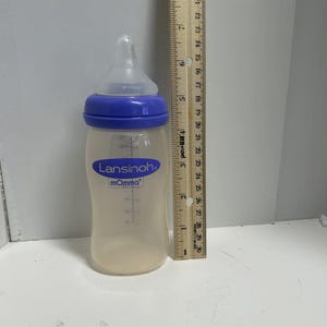 Lansinoh 5 oz sealed nipple bottle for reborn doll