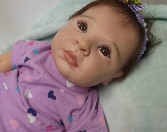 Rowan, muñeca reborn de bebé niña de 6 meses