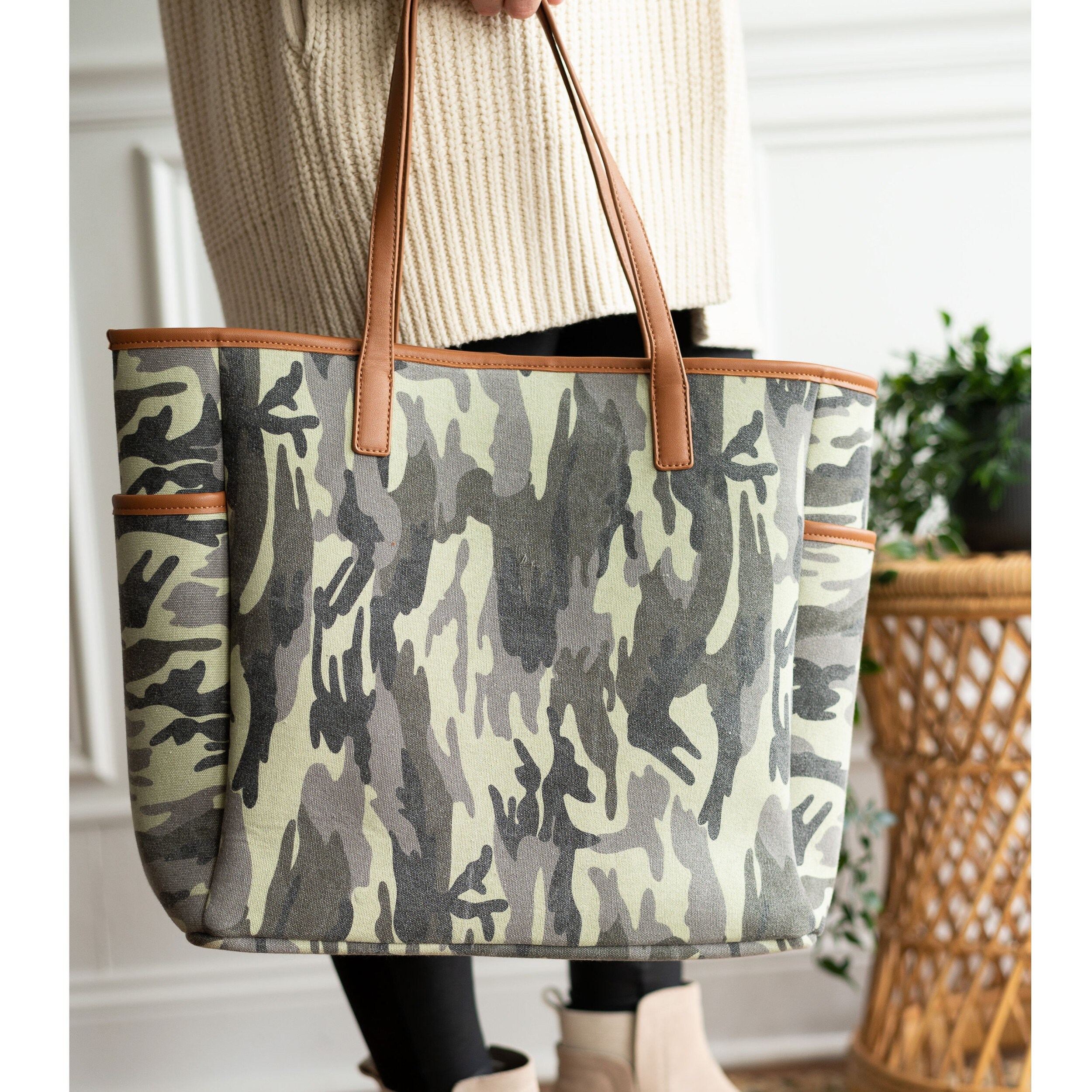Camo kate spade purse sale
