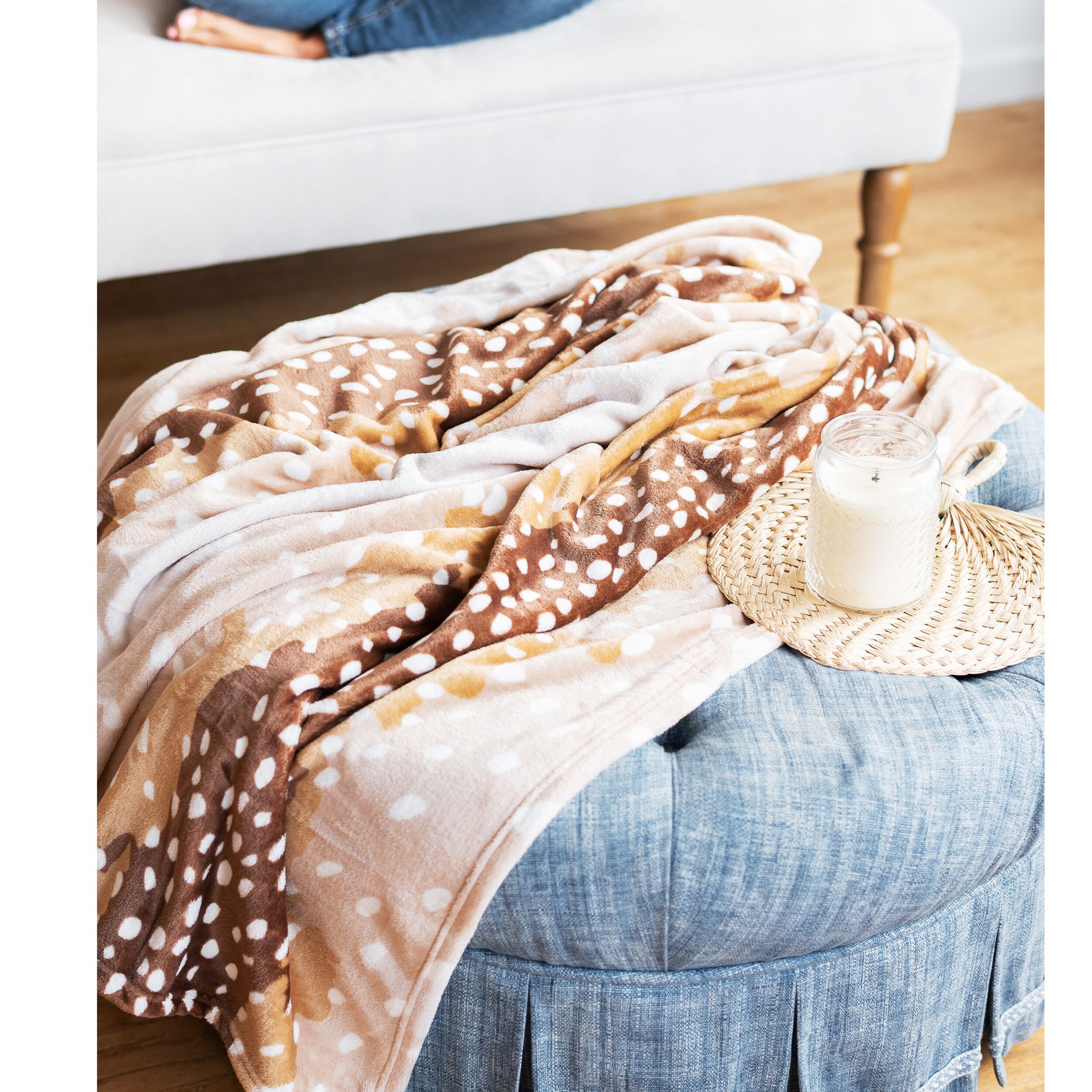 Fawn print throw blanket hot sale