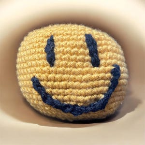 Crocheted Footbag, Knitted Stress Ball, Retro 90s Bean Bag Ball, Boho Outdoor Kick Toy, Colorful Juggling Ball, Handmade Fidget Toy Emoji