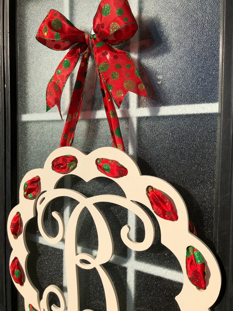 Download Christmas Monogram Door Hanger with Scalloped Frame and Woven | Etsy