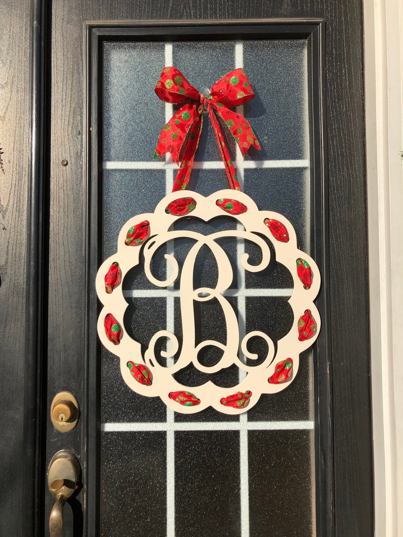 Christmas Monogram Door Hanger with Scalloped Frame and Woven | Etsy
