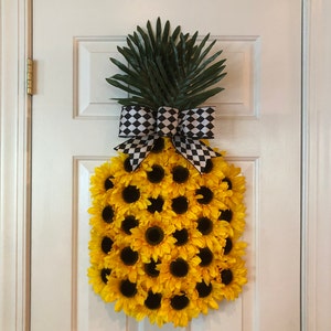 Pineapple Sunflower Wreath, Pineapple Wreath, Spring Wreath, Summer Wreath, Fruit Wreath, Aloha Wreath, Welcome Wreath, Hawaiian Wreath image 6