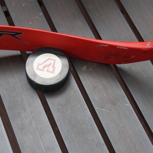 Thrashers Stick and Puck Business Card holder