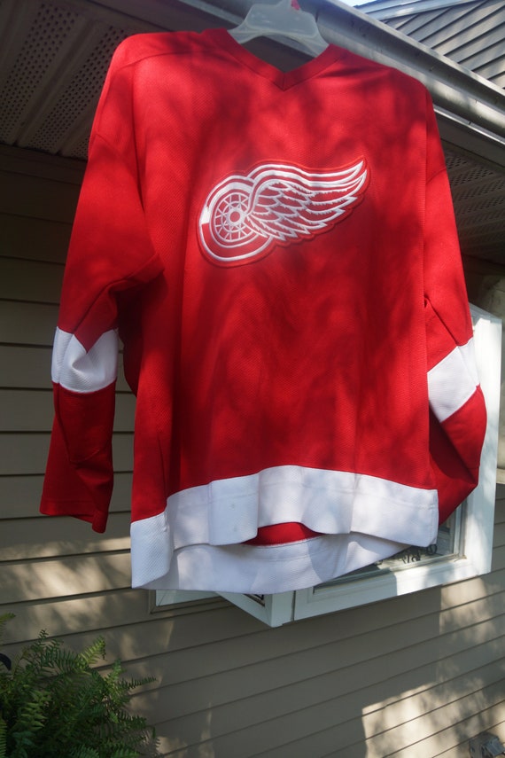 vintage red wings jersey