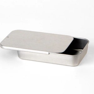 Boîte rectangulaire à couvercle coulissant 87 x 54 x 17 mm (vierge) - dimension carte de crédit
