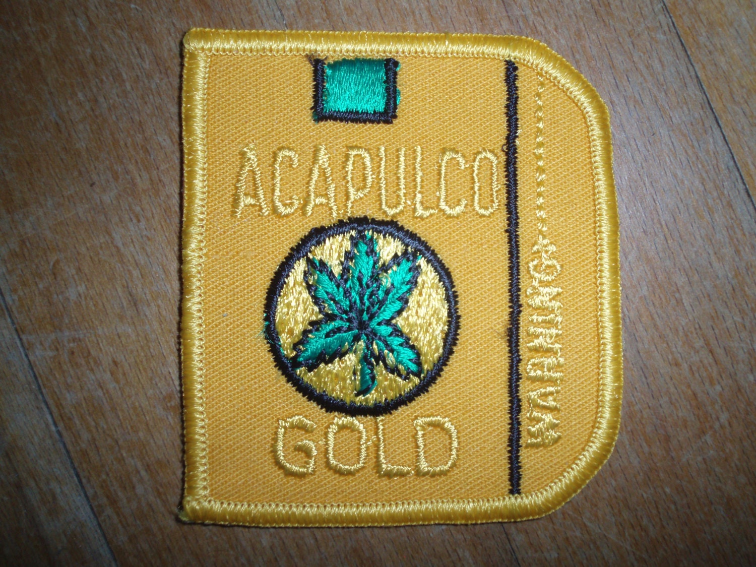made in USA ACAPULCO GOLD デニム 34 赤耳 革パッチ 楽天市場】デニム ジーンズ テーパード カーブベルト