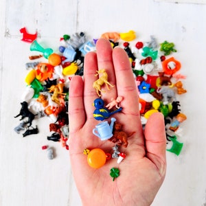 Vintage Miniature Trinkets • Tiny Plastic Toys for Advent Calendars Christmas Crackers • Party Favors Gumball Machine Charms