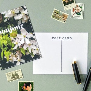 Cartão postal floral Bonjour - papel fosco Clematis papelaria francesa