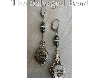 Antike viktorianische Schnalle Ohrringe, um 1880 von The Salvage Bead